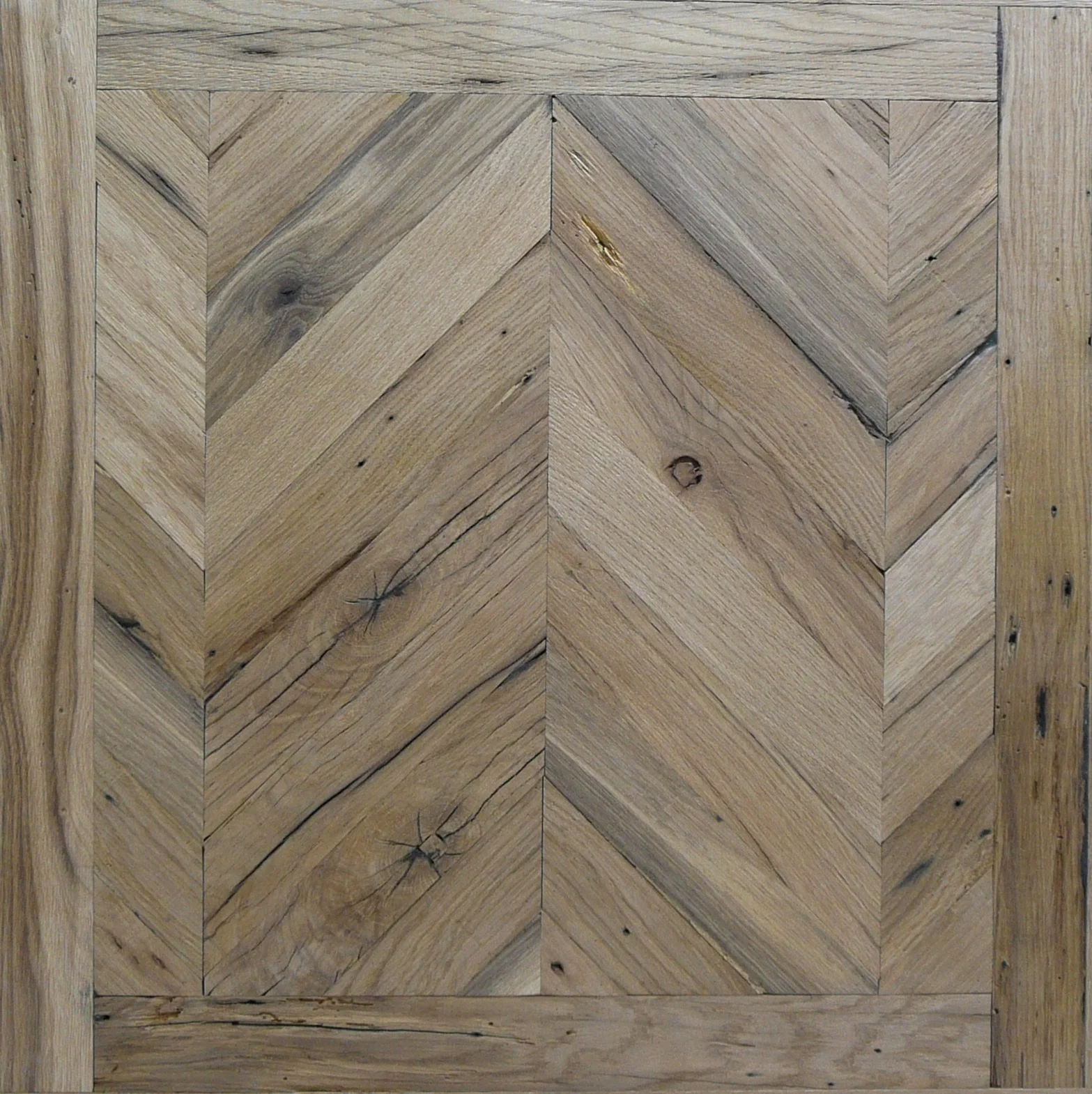 Century-D Oak Compiègne 'Provence' Chevron